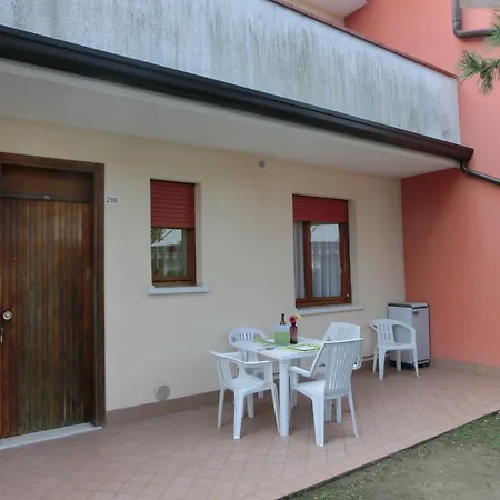 דירה Bright Flat In With Pool - Beahost