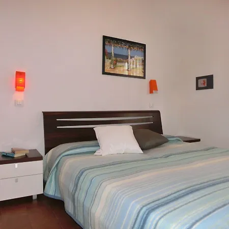 Bright Flat In With Pool - Beahost Apartmán