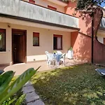 Bright Flat In With Pool - Beahost Bibione