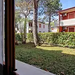 Bright Flat In With Pool - Beahost Lägenhet Bibione
