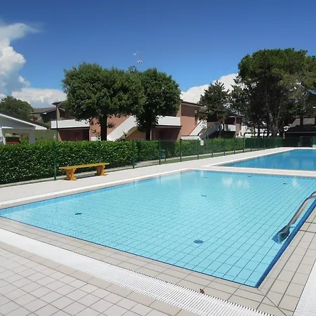 Bright Flat In With Pool - Beahost Apartment *
