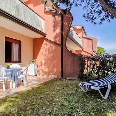 Bright Flat In With Pool - Beahost * Μπιμπιόνε