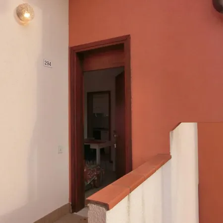 Bright Flat In With Pool - Beahost Διαμέρισμα