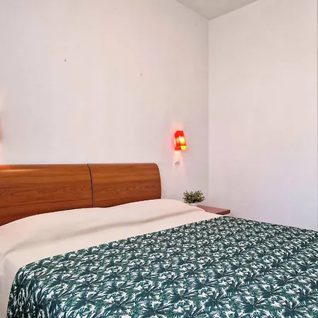Bright Flat In With Pool - Beahost Apartamento *